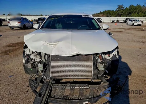 2019 Buick Regal Preferred z USA, uszkodzony, nr VIN W04GL6SX0K1032019